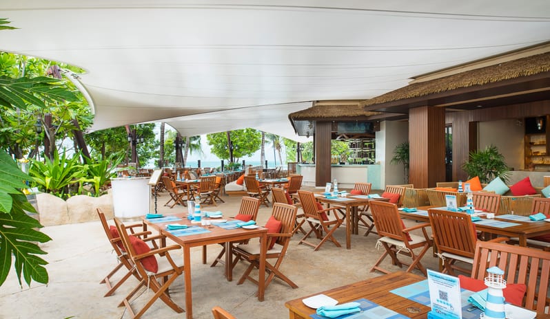 Centara Grand Mirage Beach Resort-Coast Beach Club & Bistro 2_290684